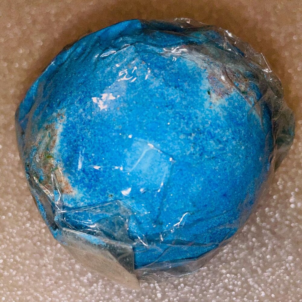 Lush new Shoot for the Stars bath bomb New in Plastic bath fun